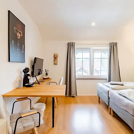 Komfortables Doppelzimmer In Kehl Goldscheuer - 1A Guesthouse Екстериор снимка
