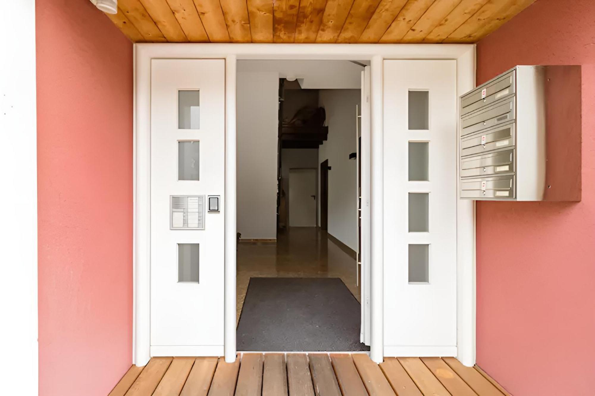 Komfortables Doppelzimmer In Kehl Goldscheuer - 1A Guesthouse Екстериор снимка